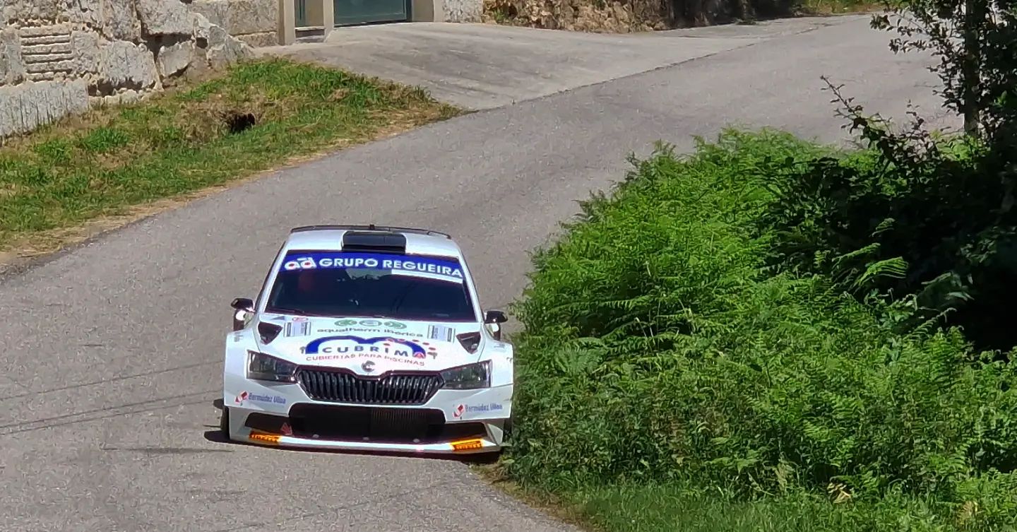 Víctor Senra suma y sigue junto a RaceSeven en el Campeonato Gallego de Rallyes